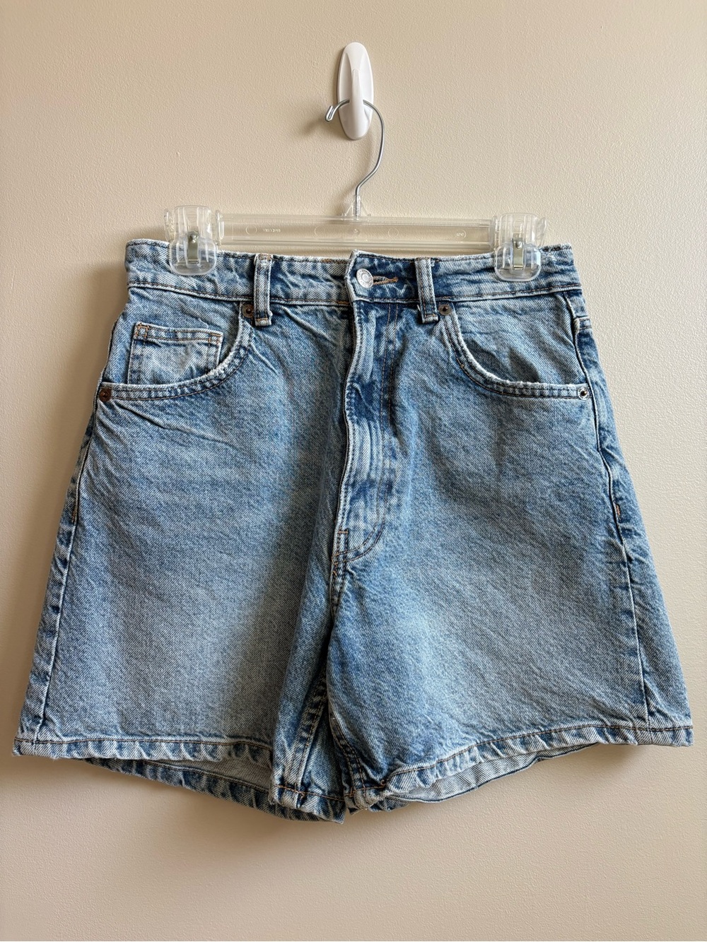ZARA Women's Light Blue Denim High-Rise Jean Shorts